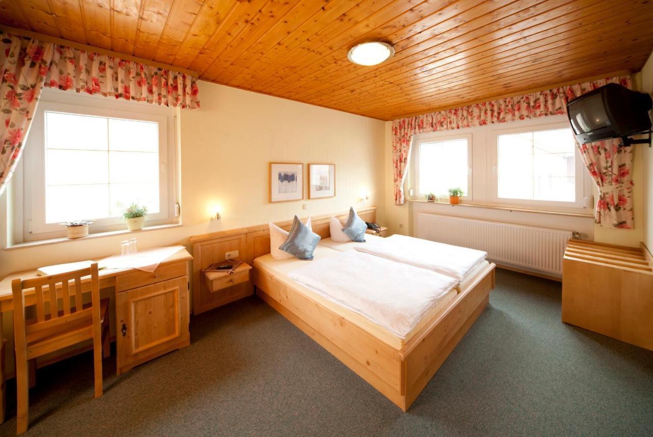 Gasthaus Zur Wolfsschlucht Hotel Sugenheim Luaran gambar