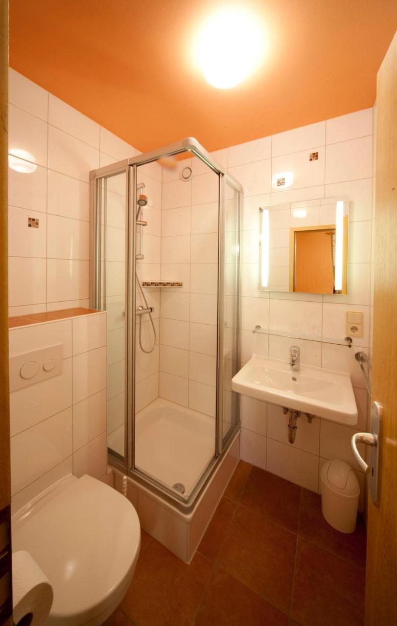 Gasthaus Zur Wolfsschlucht Hotel Sugenheim Luaran gambar